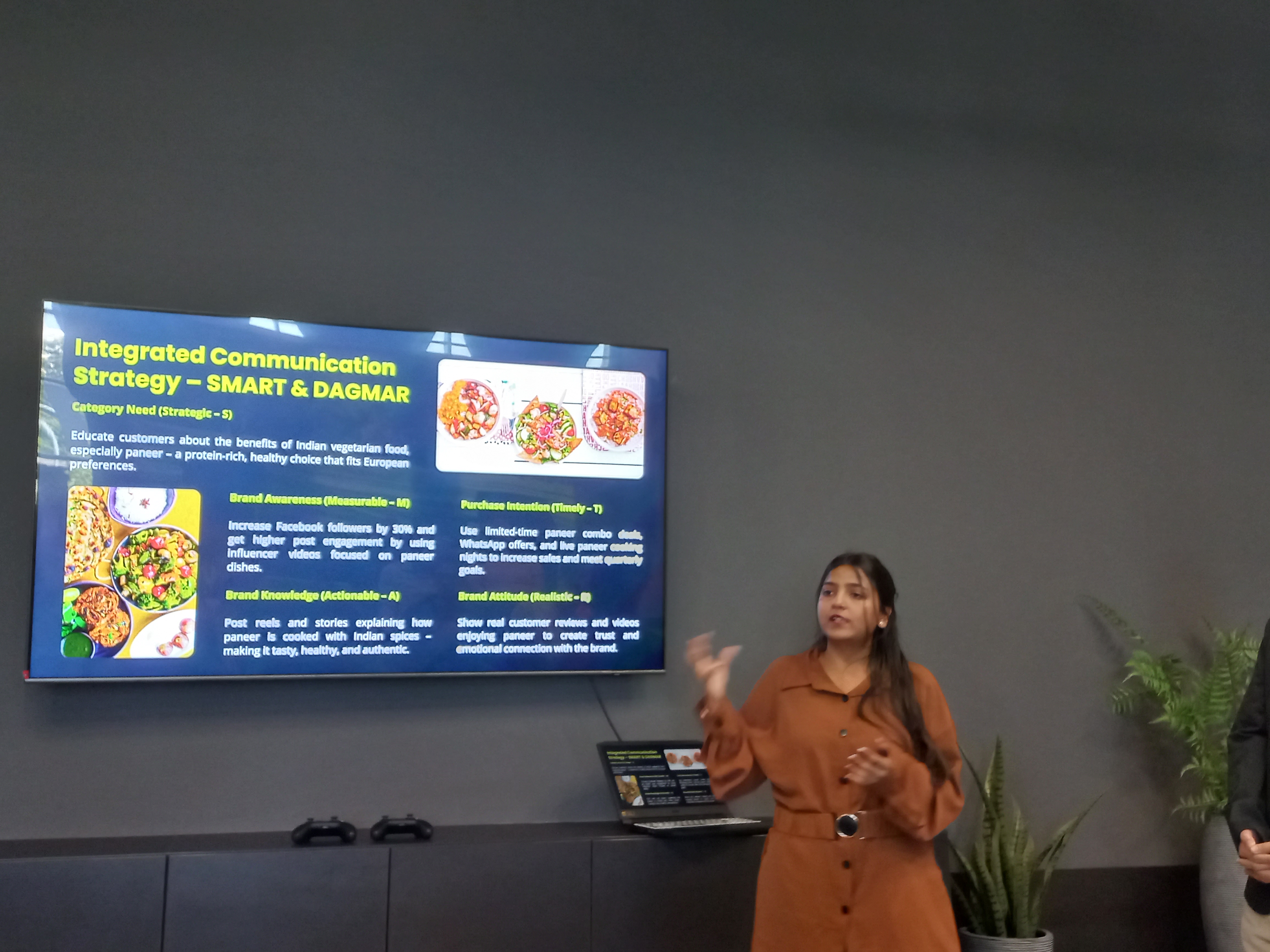 Integrált marketingkommunikációs kampányokat mutattak be karunk mesterszakos hallgatói